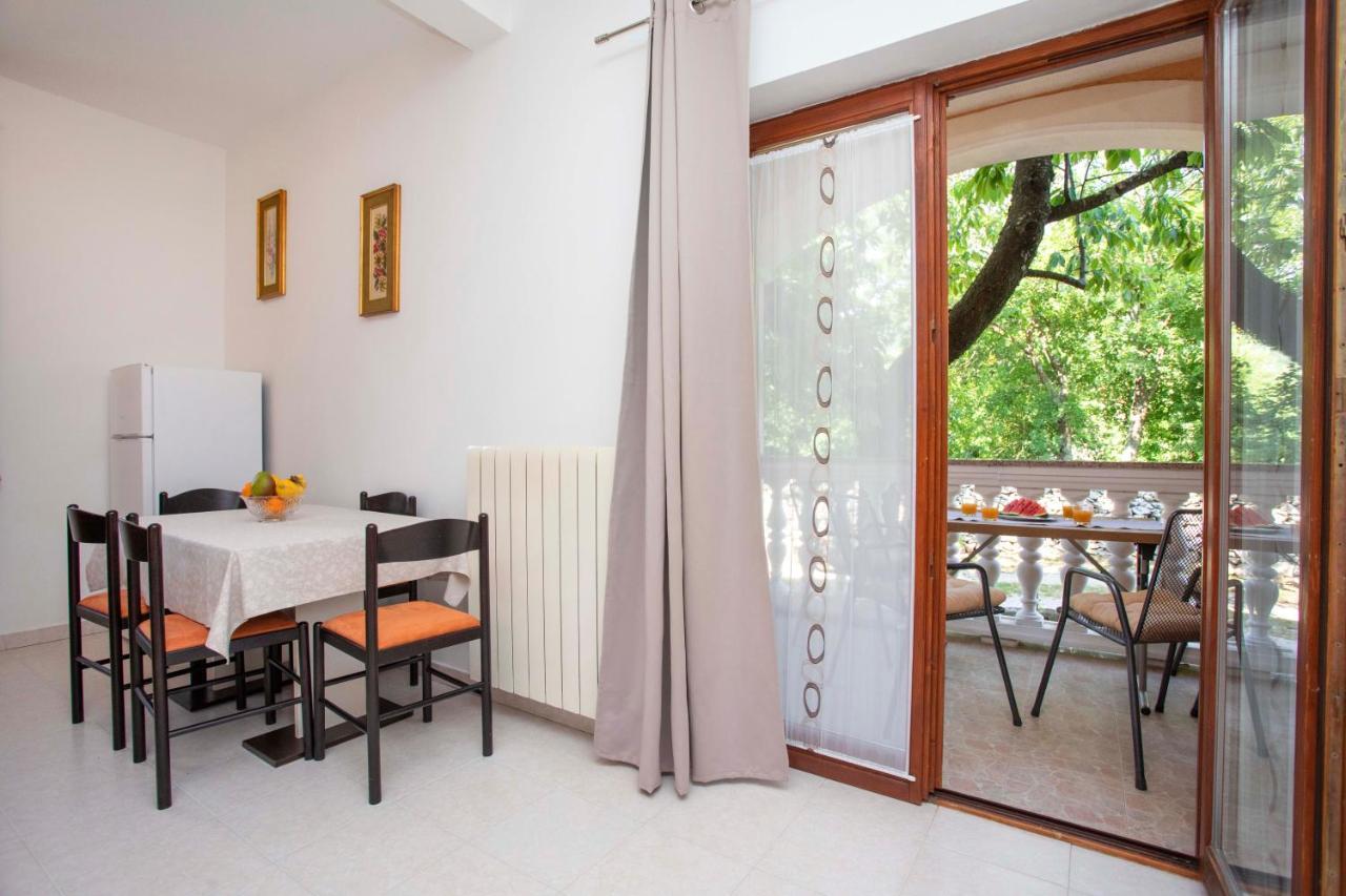 Apartmani Marica โพลมิน ภายนอก รูปภาพ