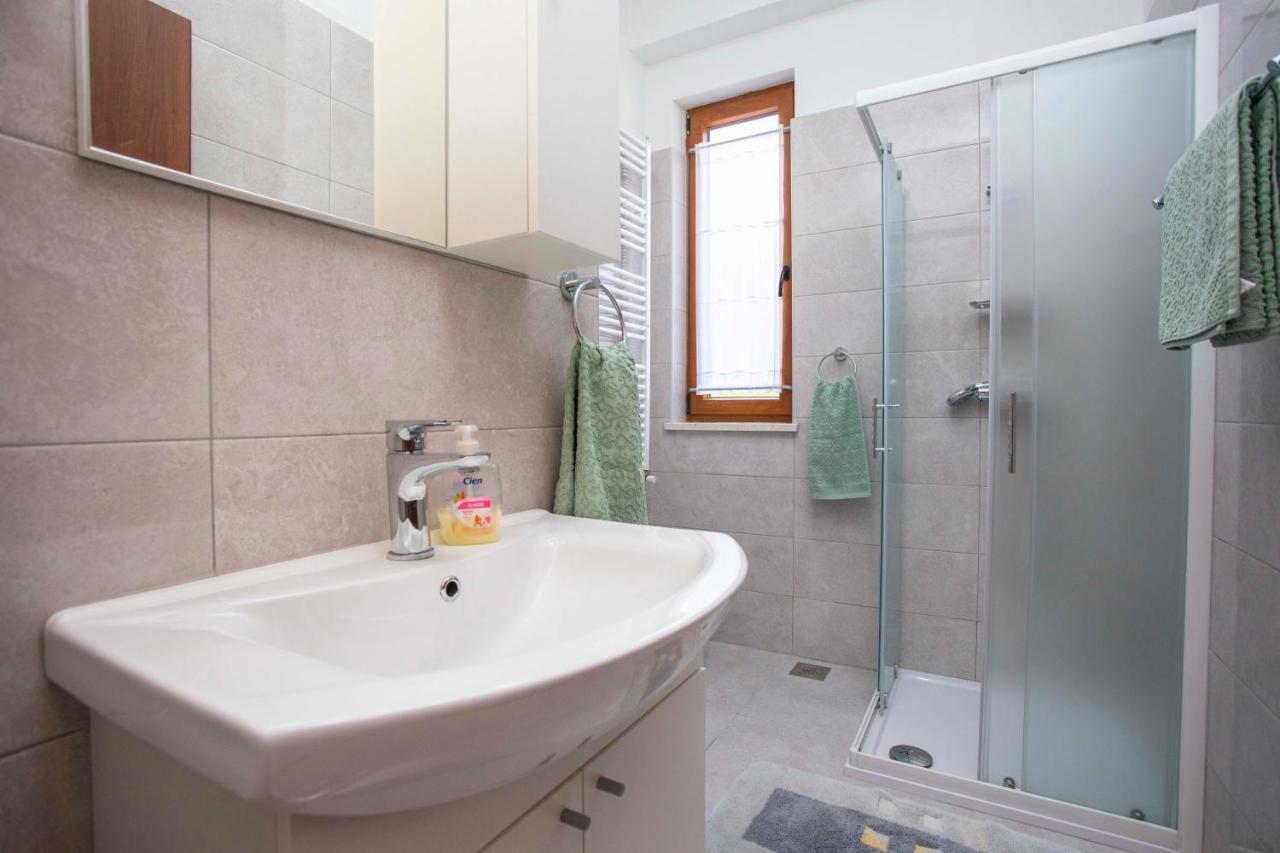 Apartmani Marica โพลมิน ภายนอก รูปภาพ